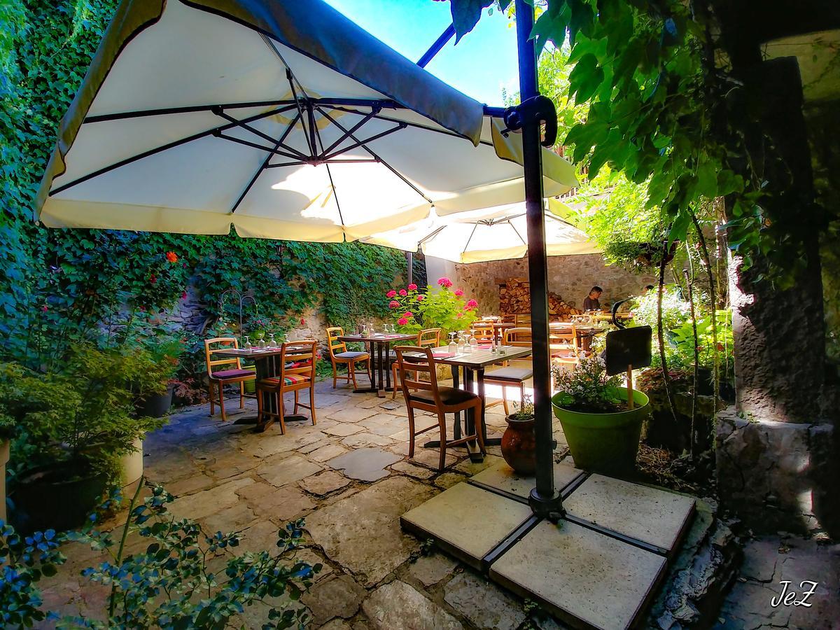 Les Tables De La Fontaine Florac Ngoại thất bức ảnh